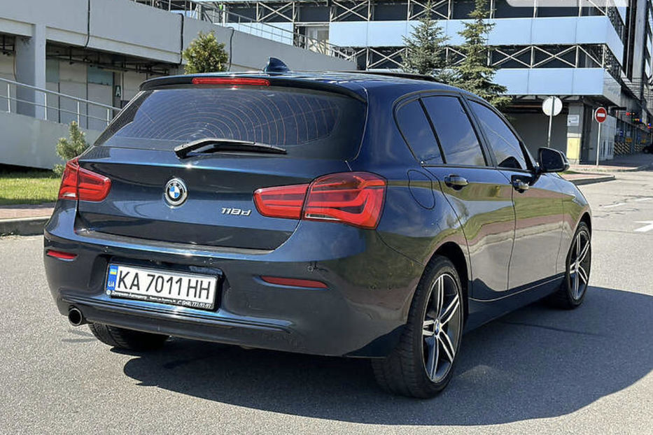 Продам BMW 118 2016 года в Киеве