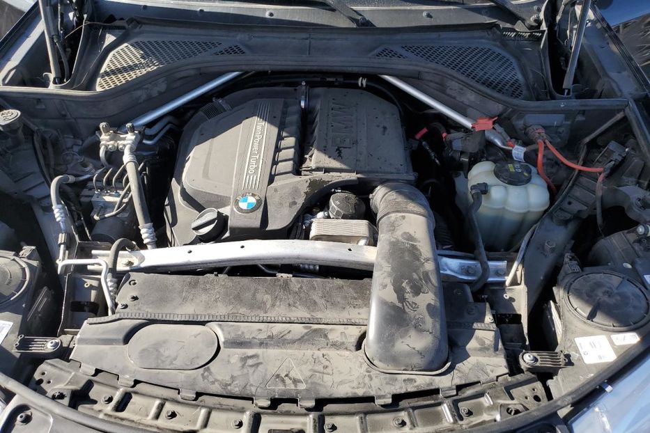 Продам BMW X5 2016 года в Киеве