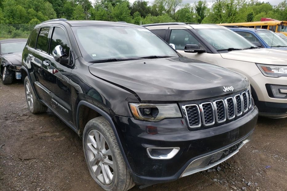 Продам Jeep Grand Cherokee 2017 года в Львове