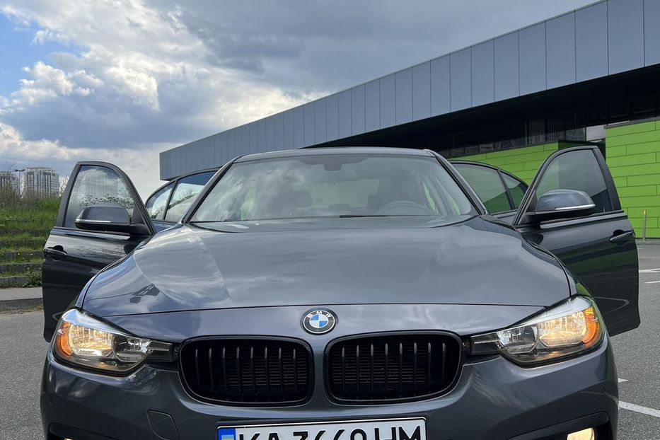 Продам BMW 320 2017 года в Киеве