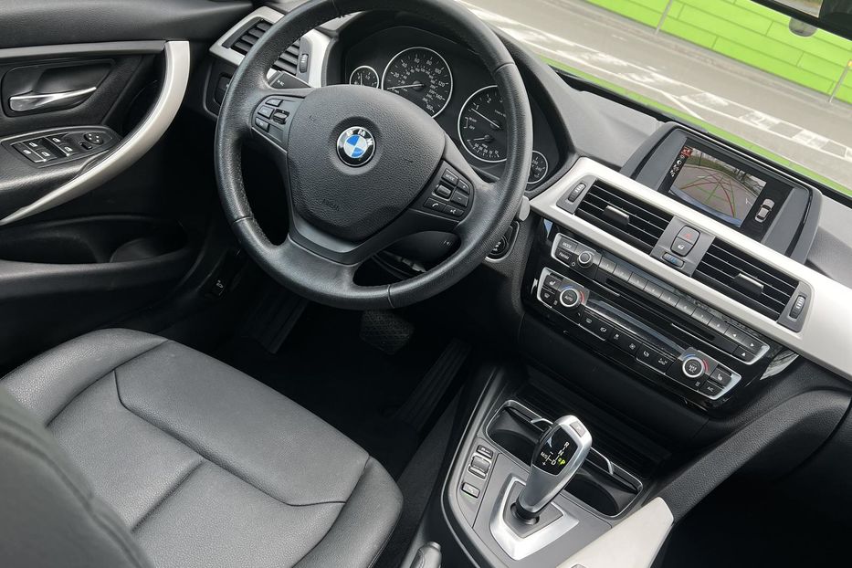 Продам BMW 320 2017 года в Киеве