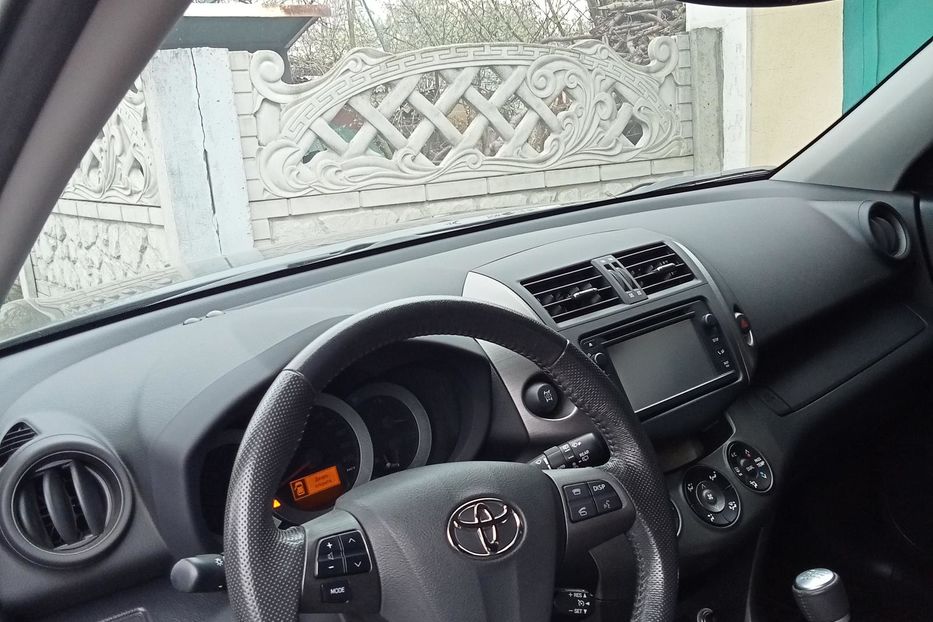 Продам Toyota Rav 4 2012 года в г. Каменское, Днепропетровская область