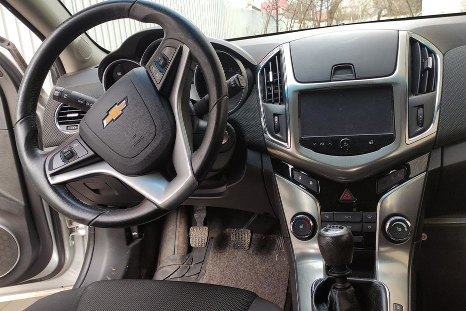 Продам Chevrolet Cruze LTZ универсал 2016 года в г. Самбор, Львовская область