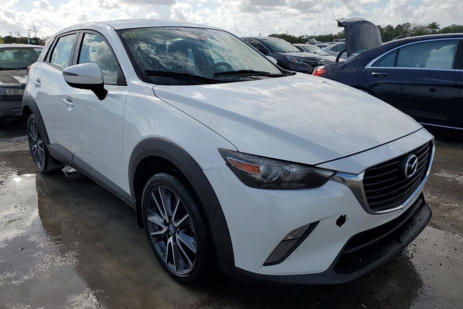 Продам Mazda CX-3 2018 года в Киеве