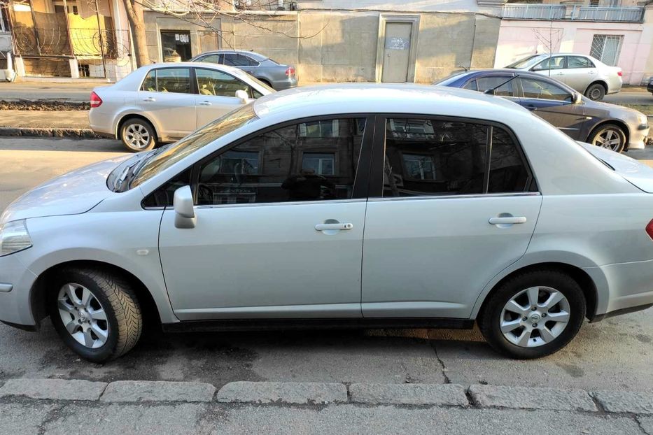 Продам Nissan TIIDA 2008 года в Одессе