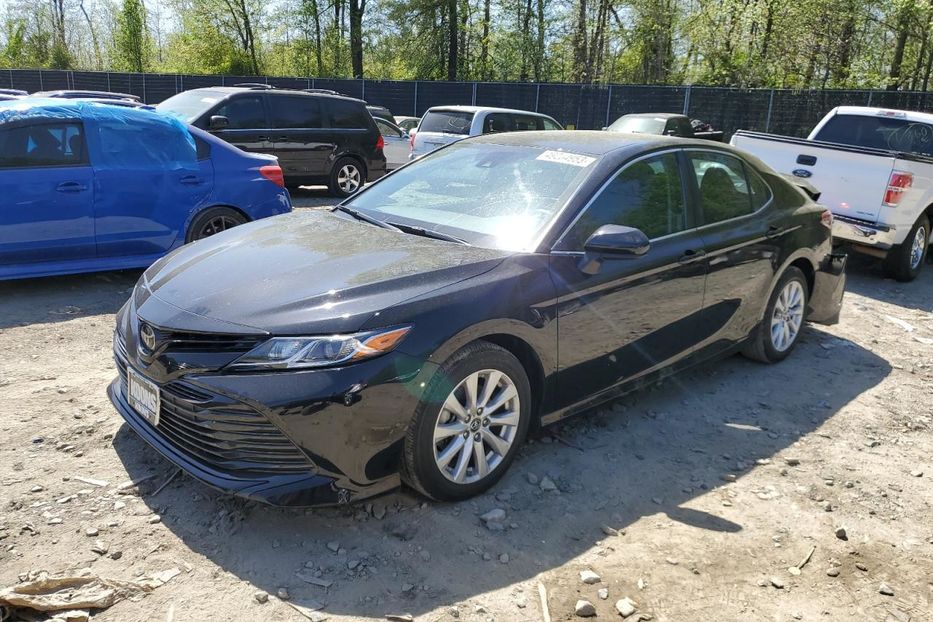 Продам Toyota Camry 2019 года в Киеве