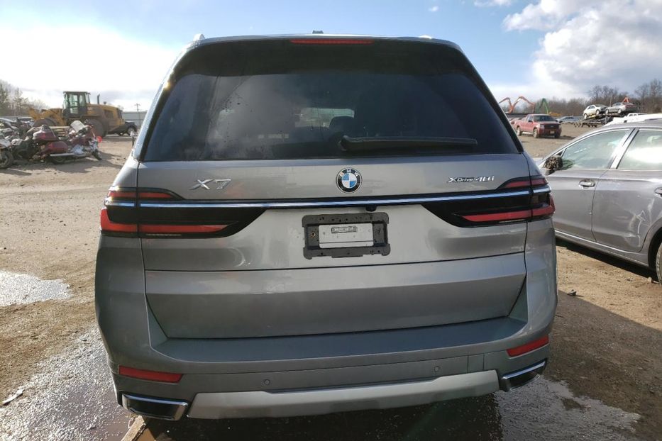 Продам BMW X7 XDRIVE40I 2023 года в Киеве