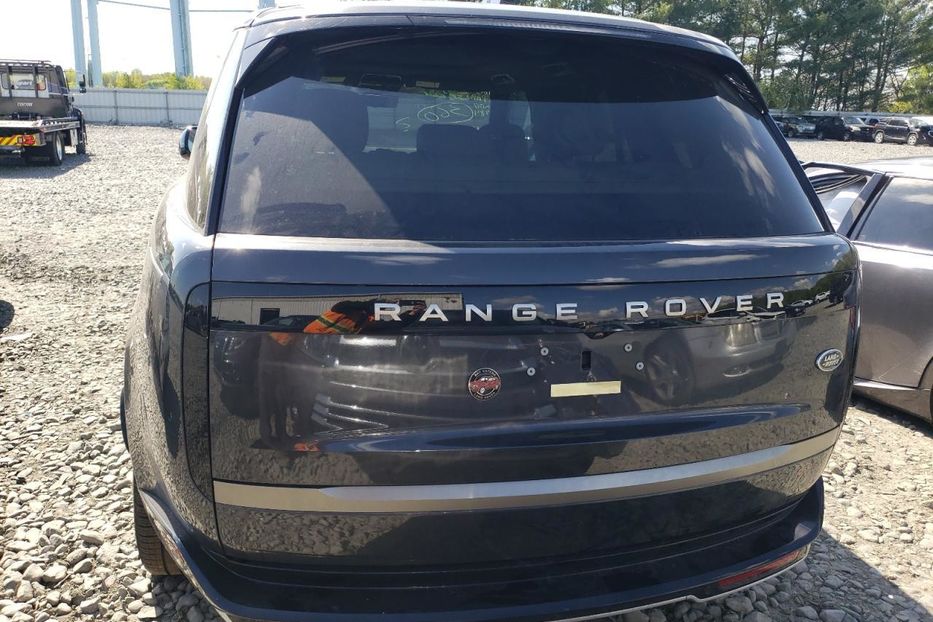 Продам Land Rover Range Rover SE 2023 года в Киеве