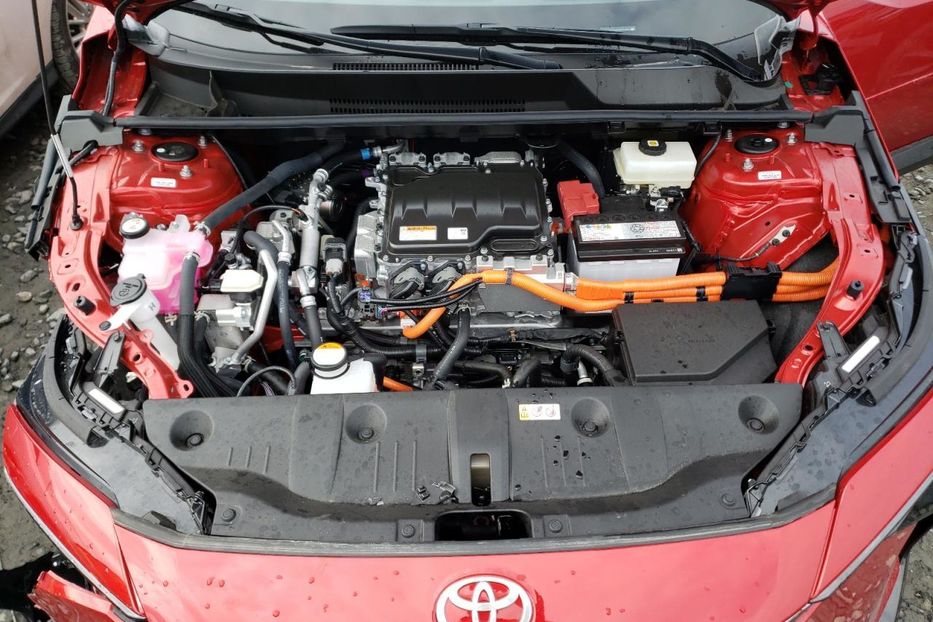 Продам Toyota F BZ4X XLE 2023 года в Киеве
