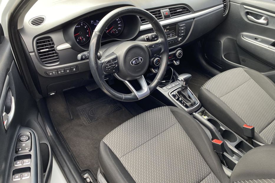 Продам Kia Rio 1.6 АВТОМАТ Официальный  2017 года в Киеве