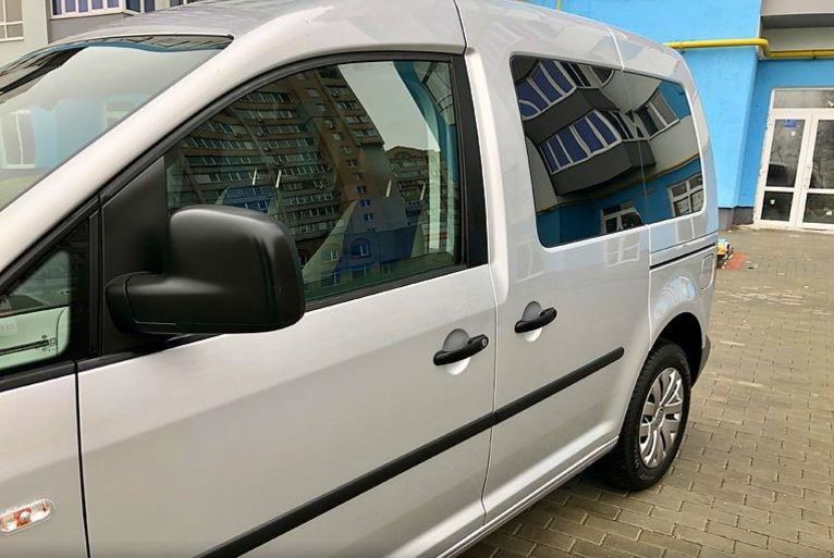 Продам Volkswagen Caddy пасс. 2009 года в г. Лубны, Полтавская область