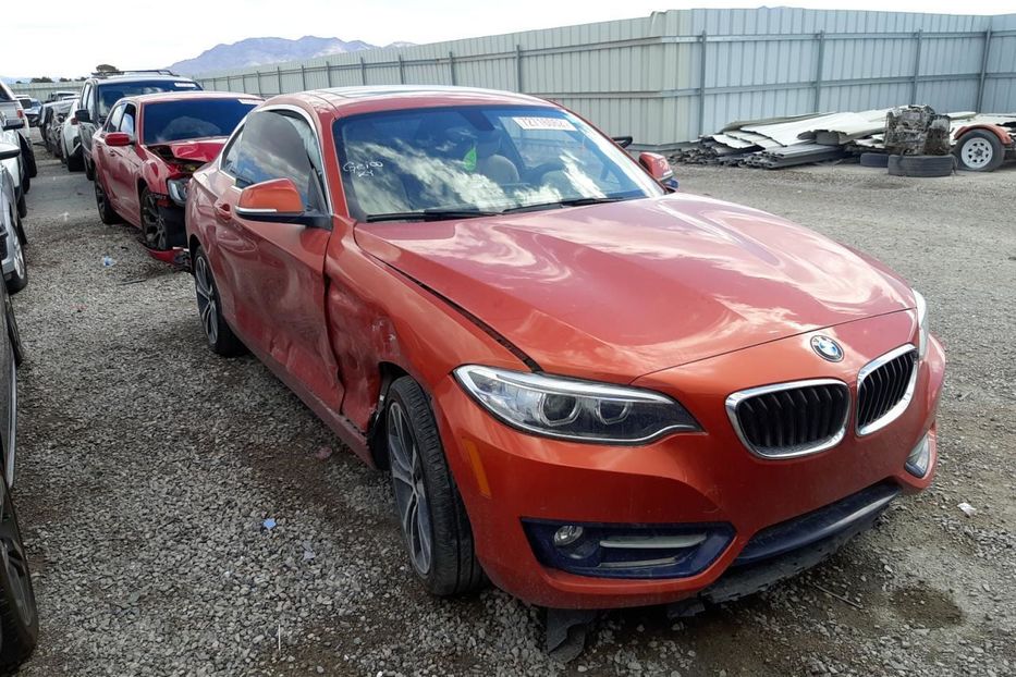 Продам BMW 2 Series 2017 года в Луцке