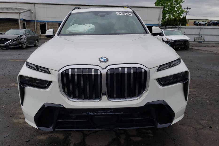 Продам BMW X7 XDRIVE40I 2023 года в Киеве