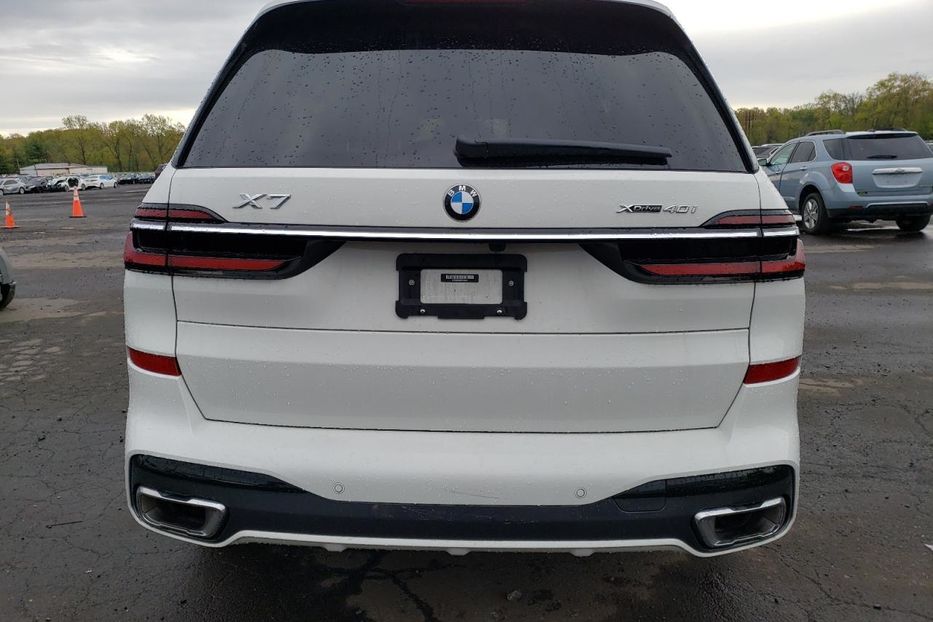 Продам BMW X7 XDRIVE40I 2023 года в Киеве