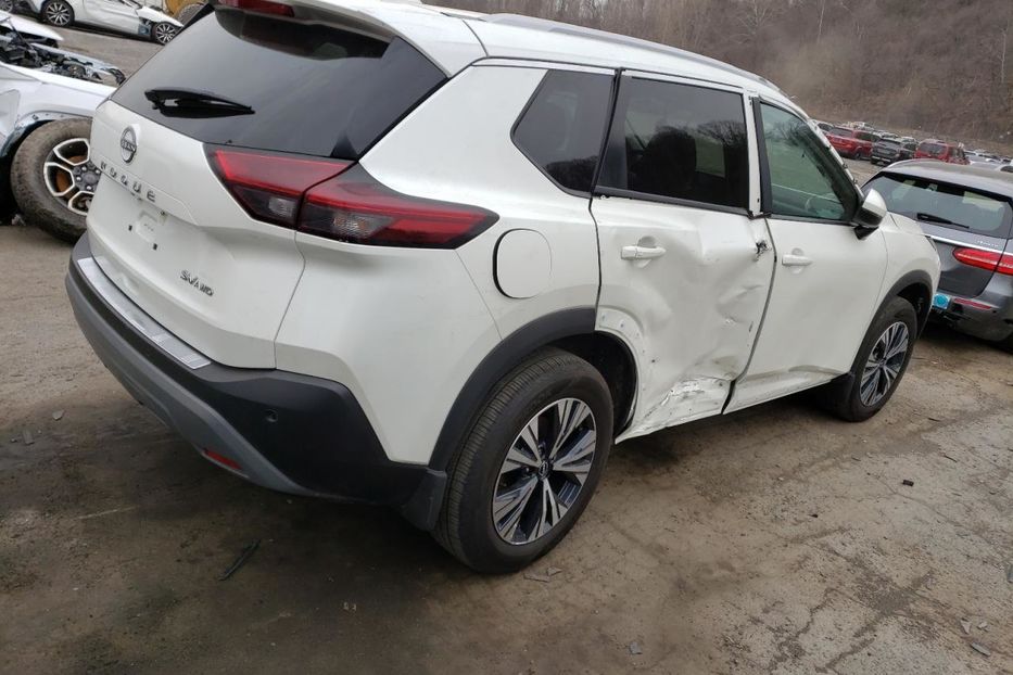 Продам Nissan Rogue SV 2023 года в Киеве