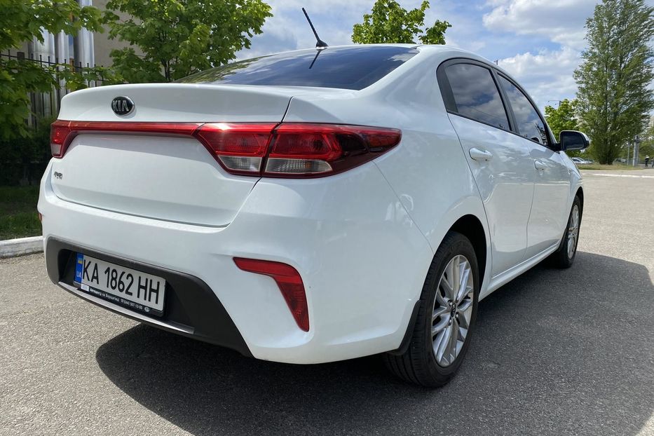 Продам Kia Rio 1.6 АВТОМАТ Официальный  2017 года в Киеве
