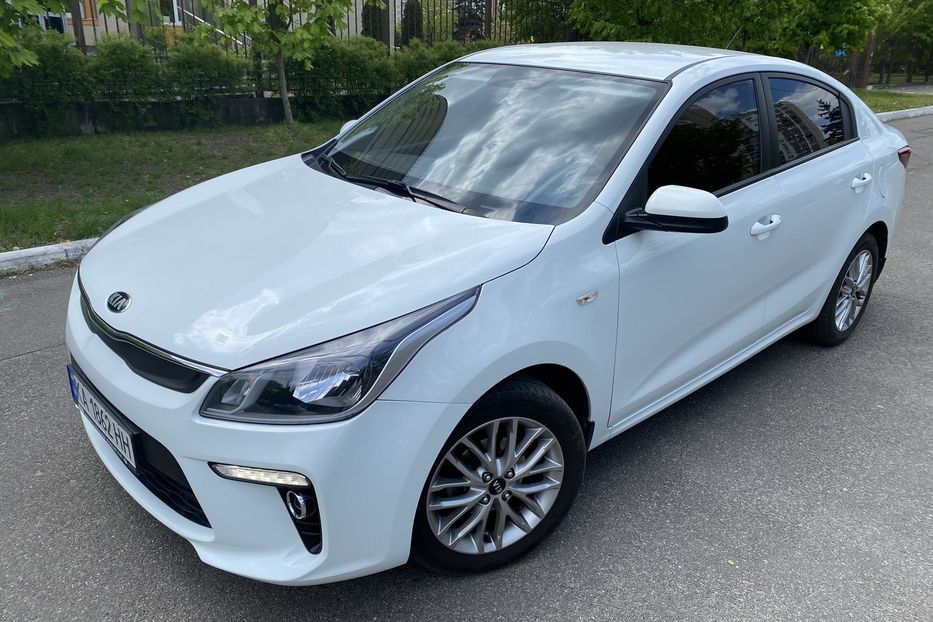 Продам Kia Rio 1.6 АВТОМАТ Официальный  2017 года в Киеве