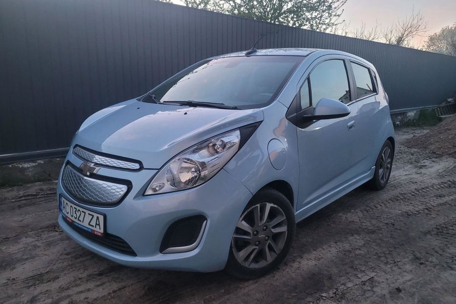 Продам Chevrolet Spark Electro 2014 года в Киеве