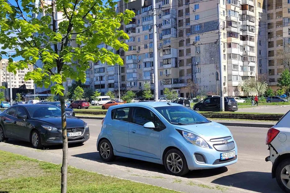 Продам Chevrolet Spark Electro 2014 года в Киеве