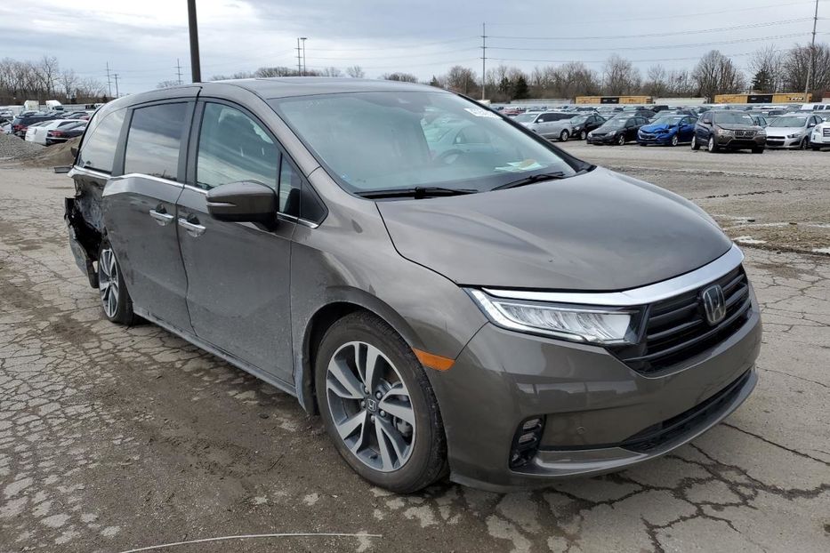 Продам Honda Odyssey Touring 2023 года в Киеве