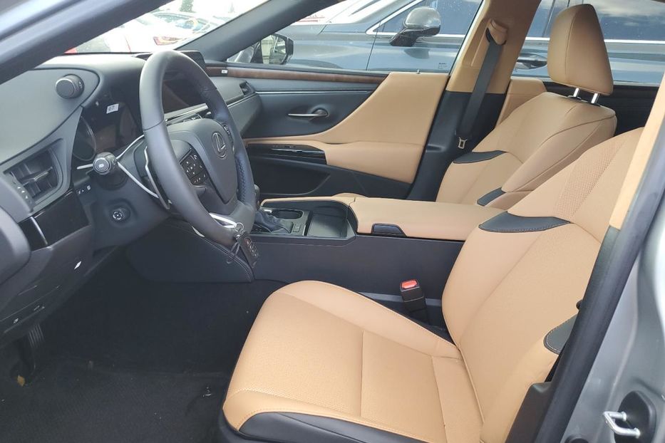 Продам Lexus ES 350 Base 2023 года в Киеве