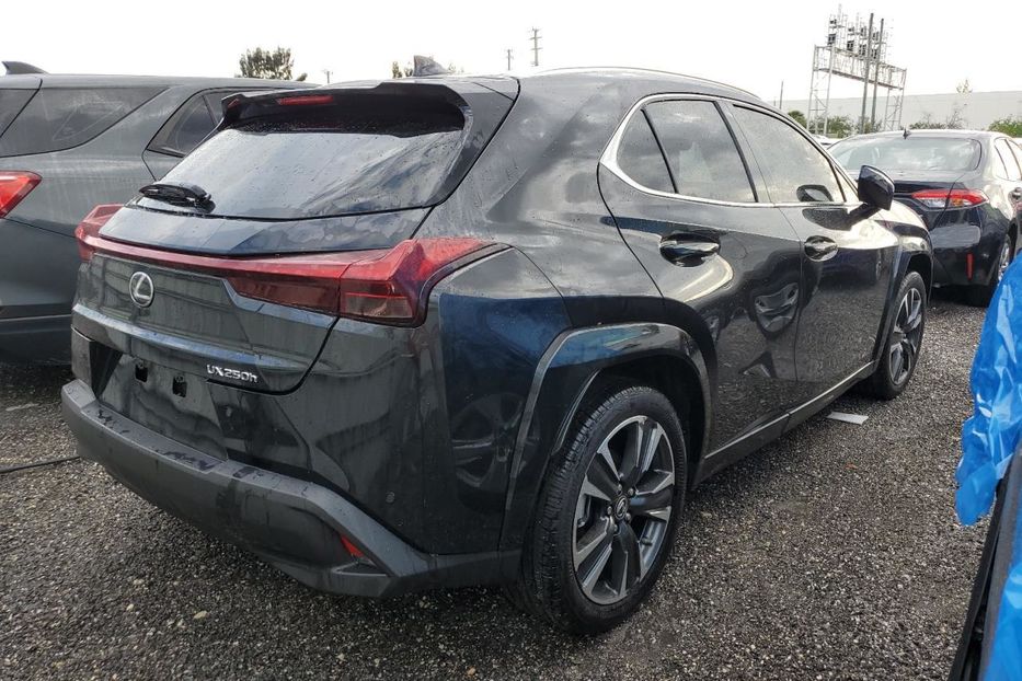 Продам Lexus RC UX 250H 2023 года в Киеве