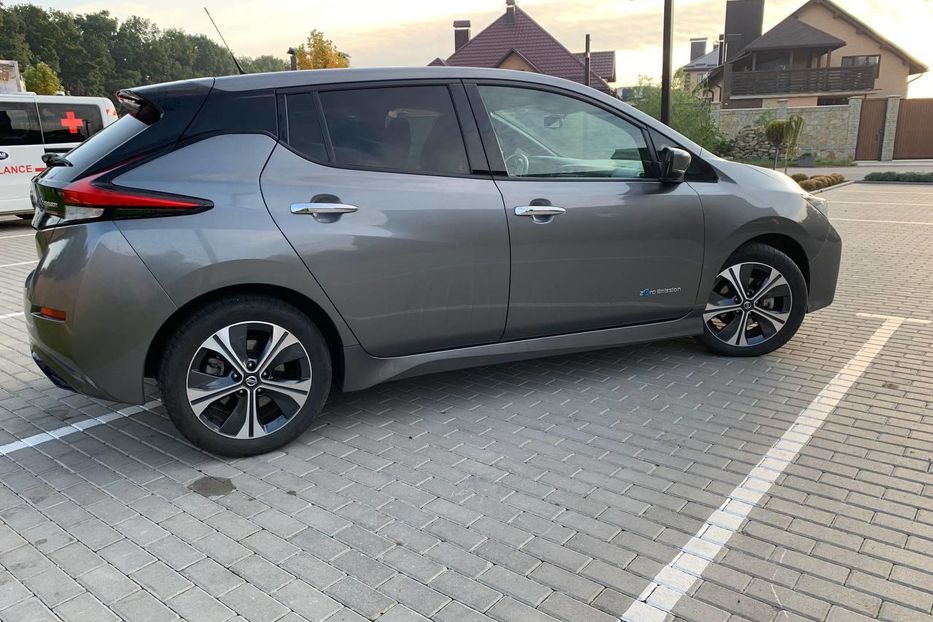 Продам Nissan Leaf TEKNA 2019 года в Виннице