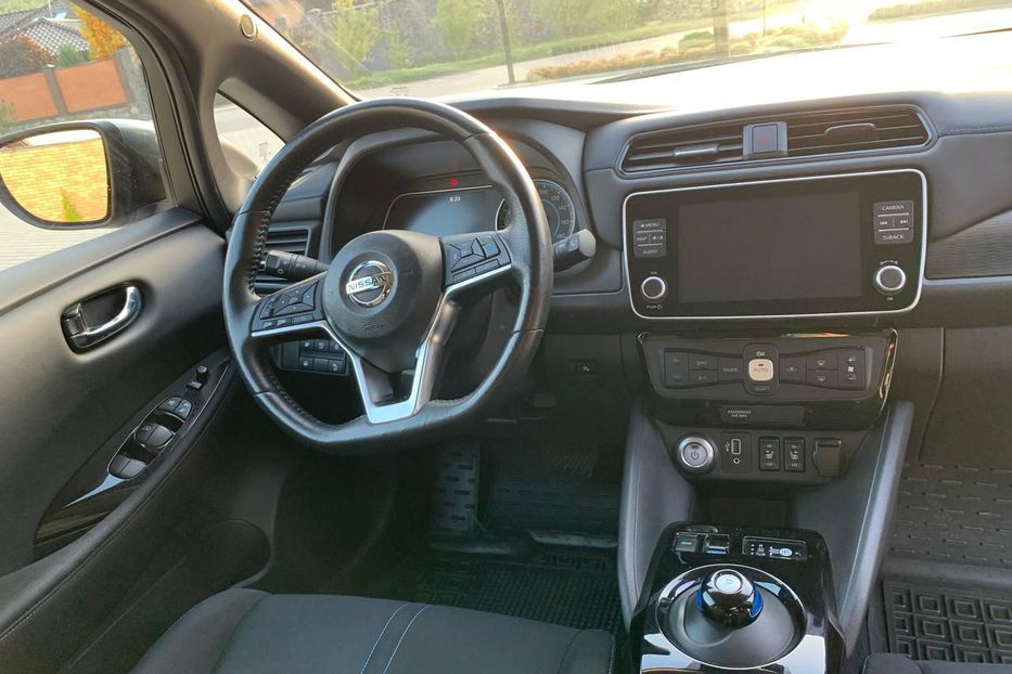 Продам Nissan Leaf TEKNA 2019 года в Виннице