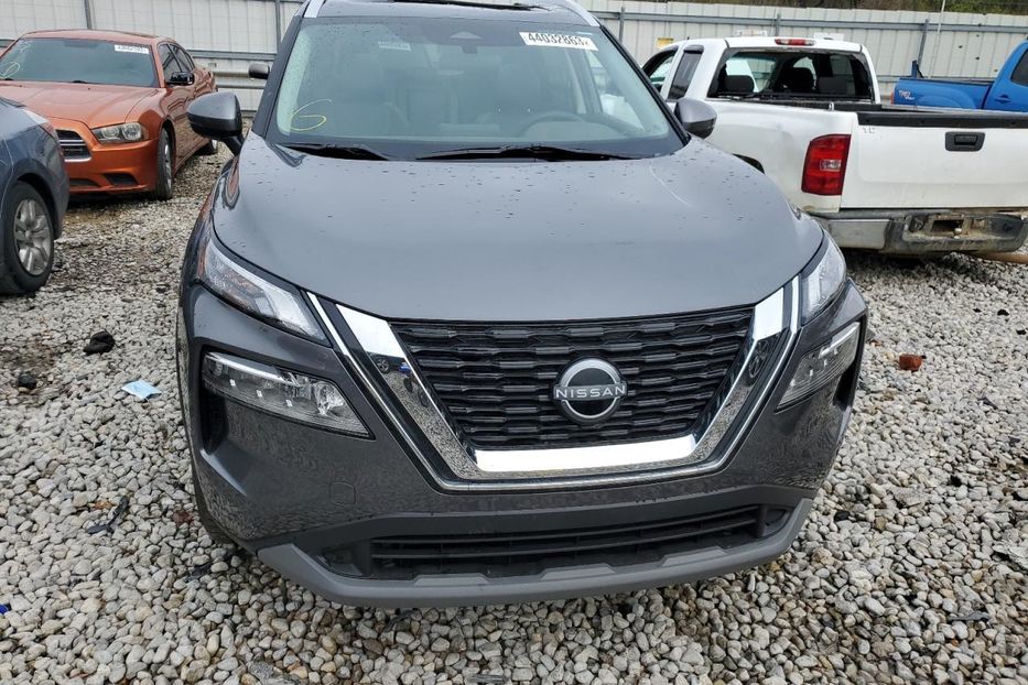 Продам Nissan Rogue SV 2023 года в Киеве