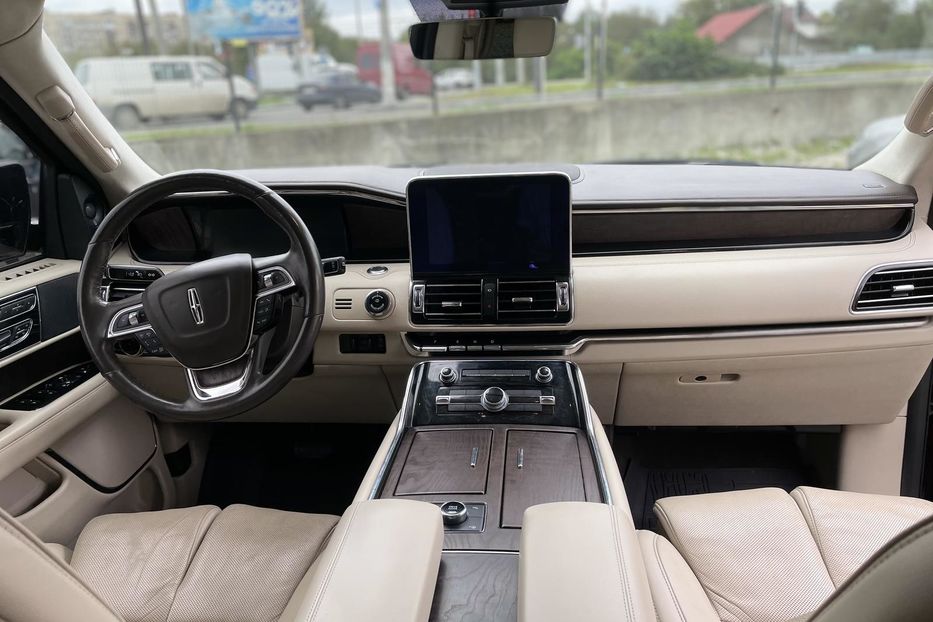 Продам Lincoln Navigator 2018 года в Черновцах