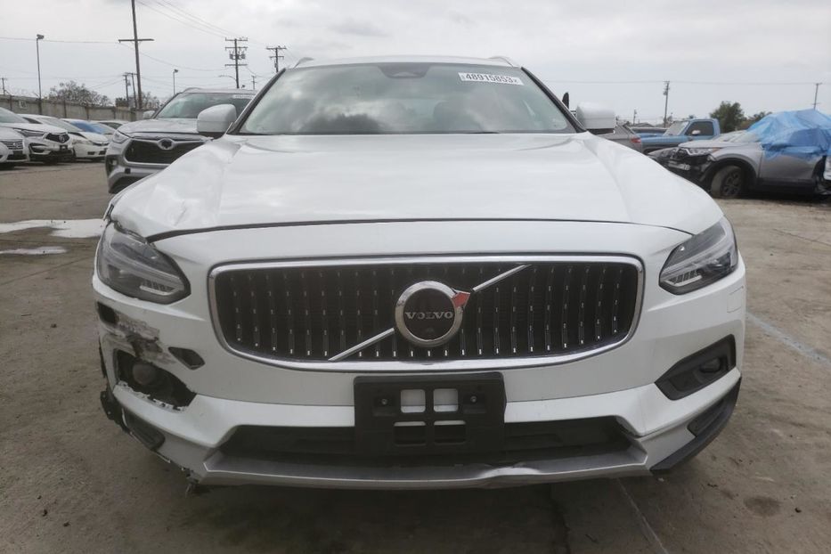 Продам Volvo V90 CROSS COUNTRY B6 INSCRIPTION 2022 года в Киеве