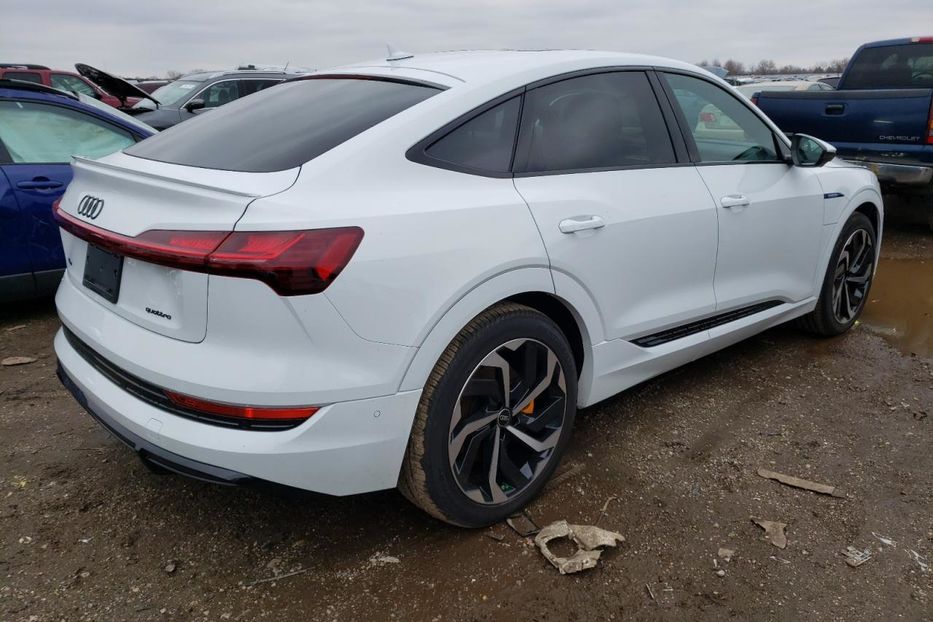 Продам Audi E-Tron SPORTBACK PREMIUM PLUS 2023 года в Киеве