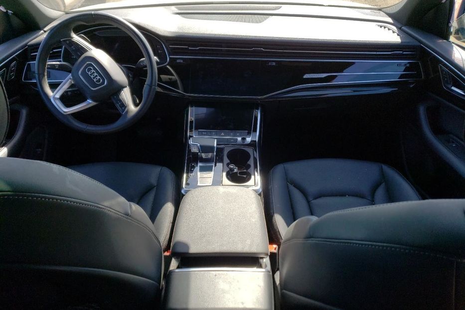 Продам Audi Q8 PREMIUM PLUS S-LINE 2022 года в Киеве