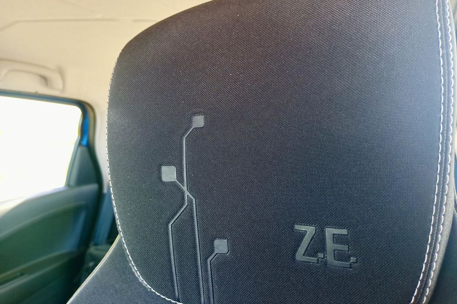 Продам Renault Zoe ZE40 2016 года в Запорожье