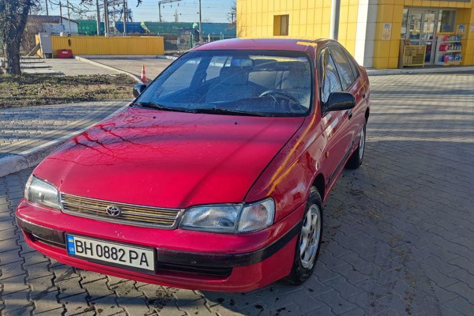 Продам Toyota Carina Е 1993 года в Одессе