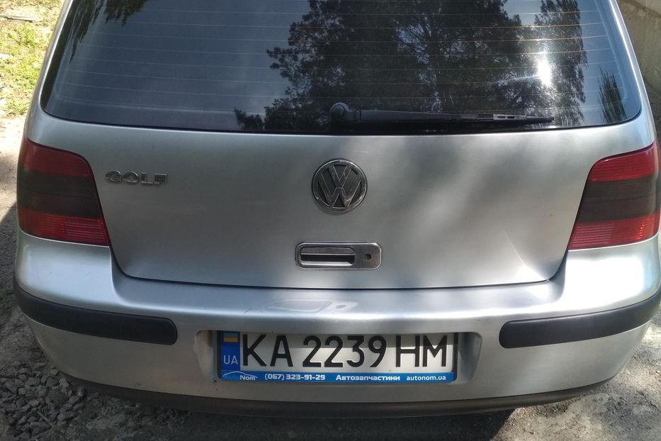 Продам Volkswagen Golf  VI 2001 года в Киеве