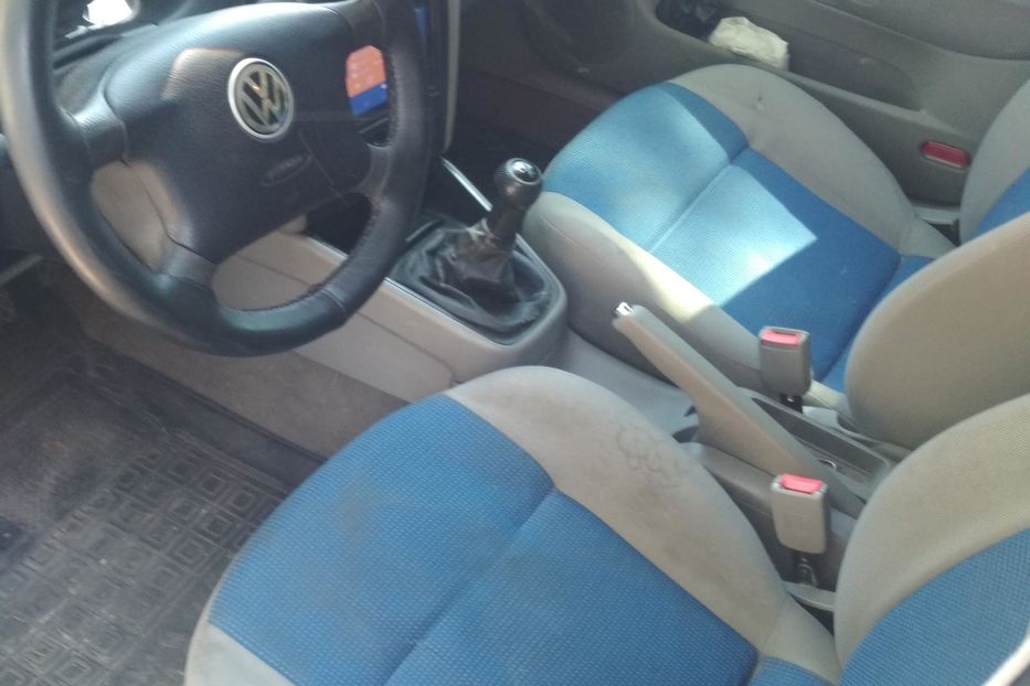 Продам Volkswagen Golf  VI 2001 года в Киеве