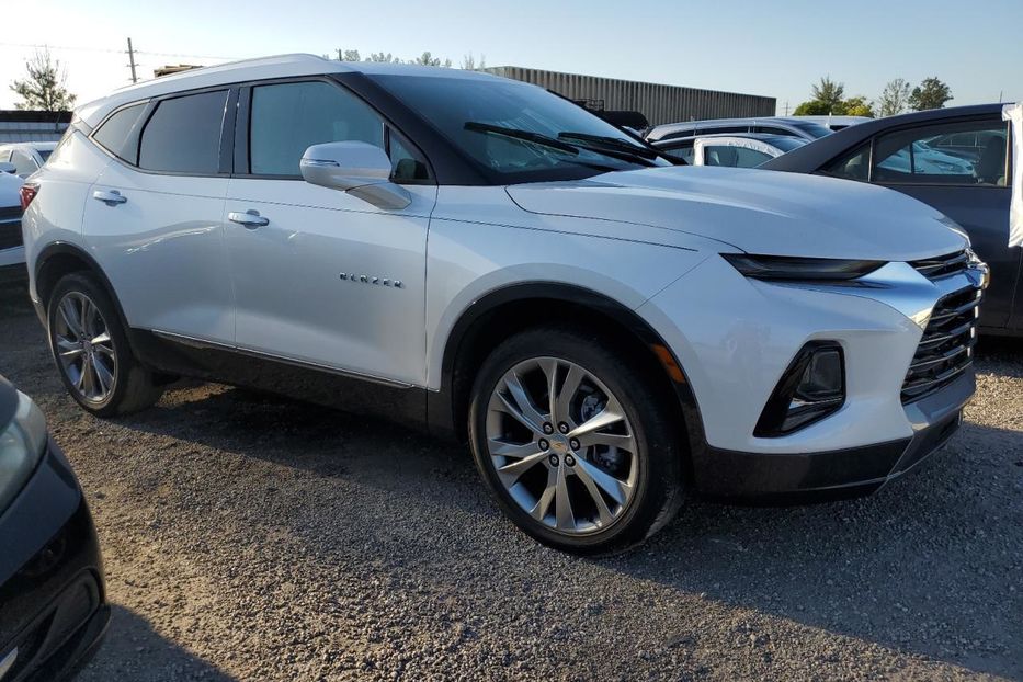 Продам Chevrolet Blazer PREMIER 2022 года в Киеве