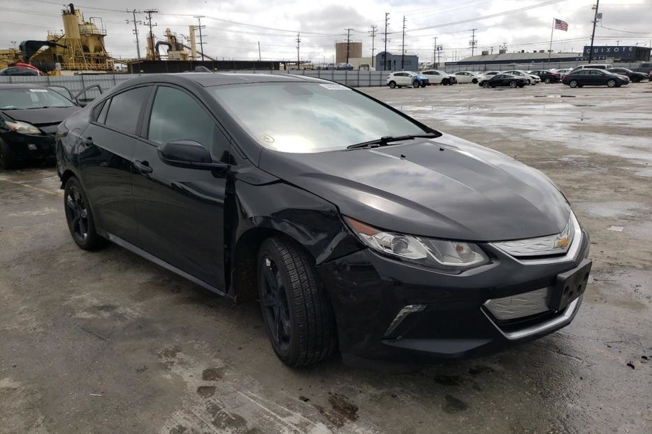 Продам Chevrolet Volt LT 2022 года в Киеве