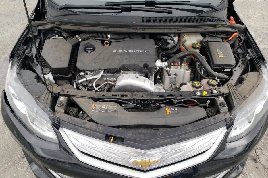 Продам Chevrolet Volt LT 2022 года в Киеве