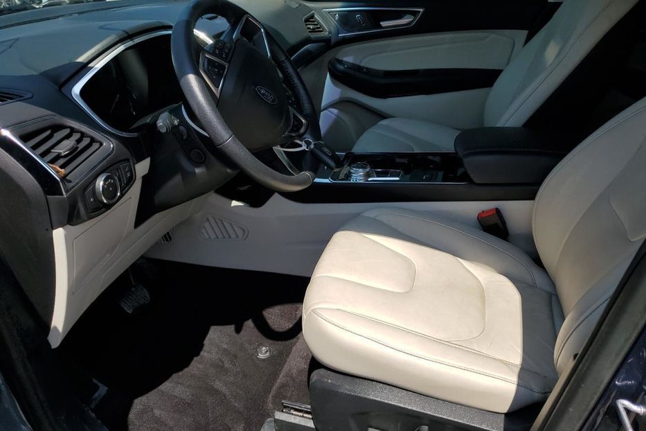 Продам Ford Edge Titanium  2019 года в Луцке