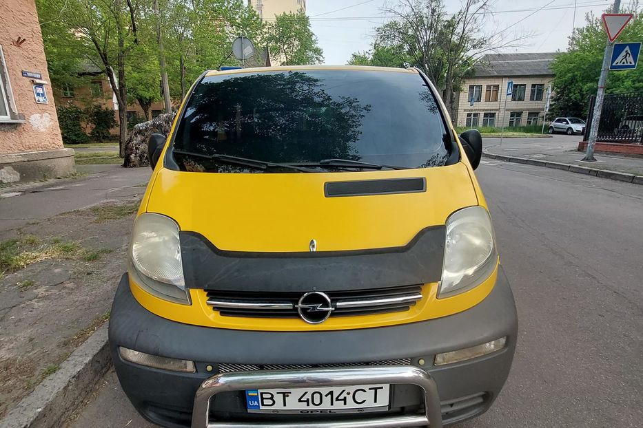 Продам Opel Vivaro пасс. 2004 года в Киеве