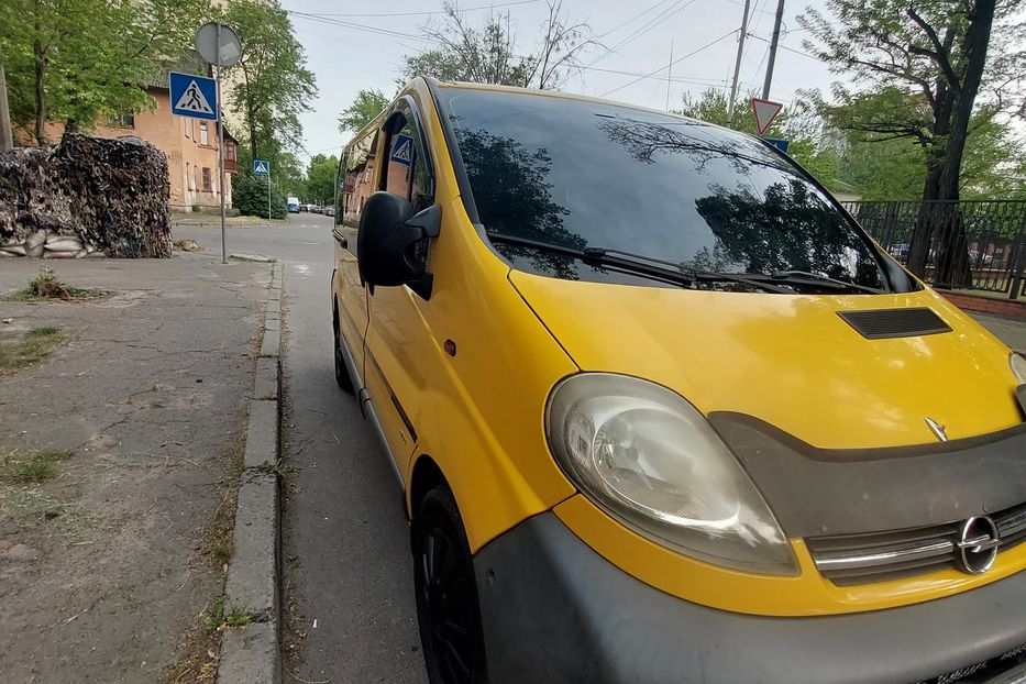 Продам Opel Vivaro пасс. 2004 года в Киеве