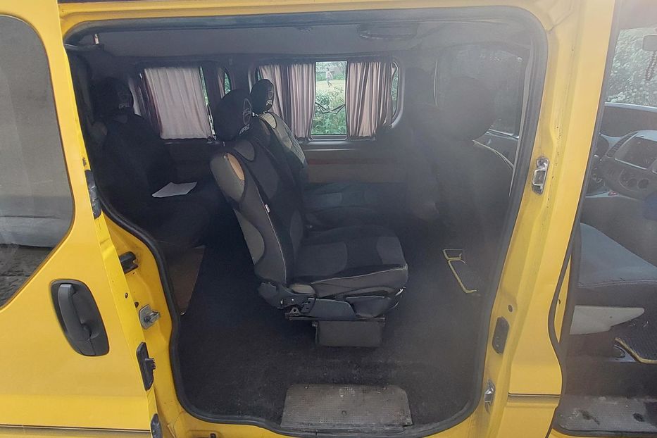 Продам Opel Vivaro пасс. 2004 года в Киеве