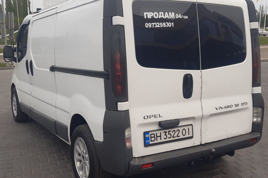 Продам Opel Vivaro груз. 2004 года в Одессе