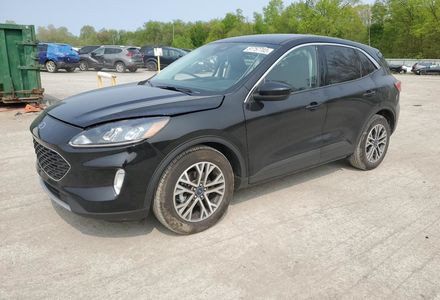 Продам Ford Escape SEL 2022 года в Киеве