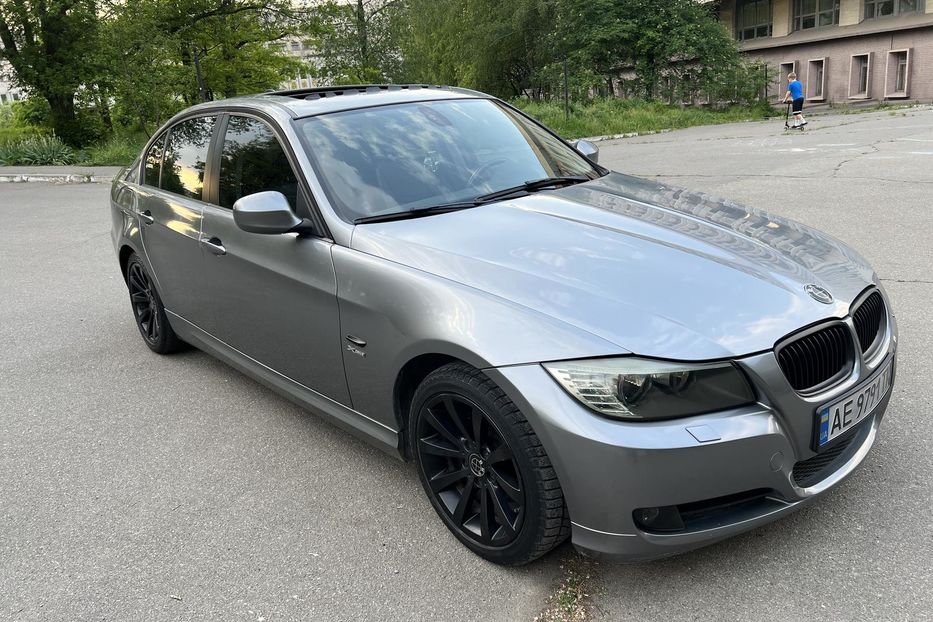 Продам BMW 328 X-drive 2011 года в Днепре