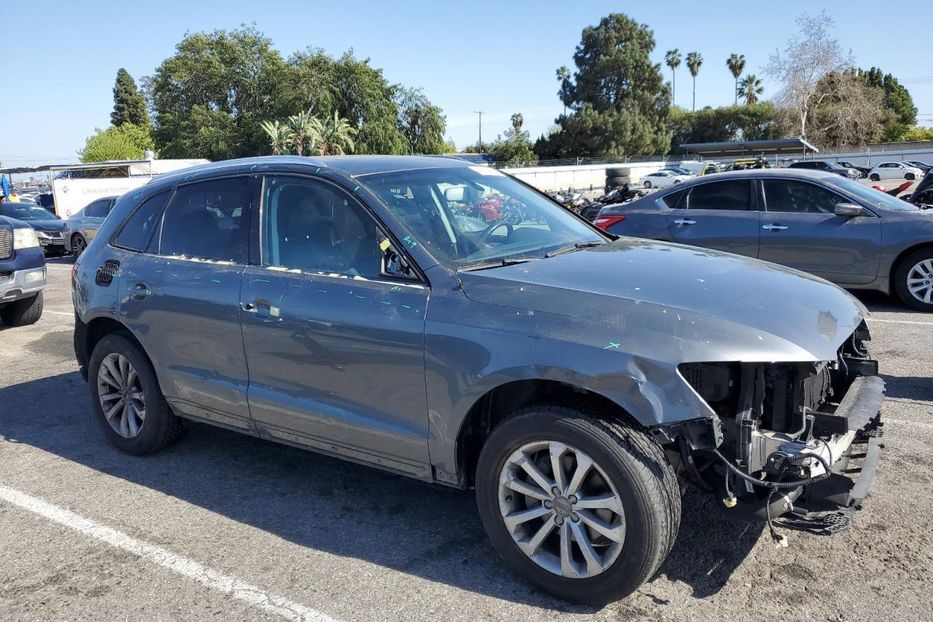 Продам Audi Q5 2013 года в Луцке