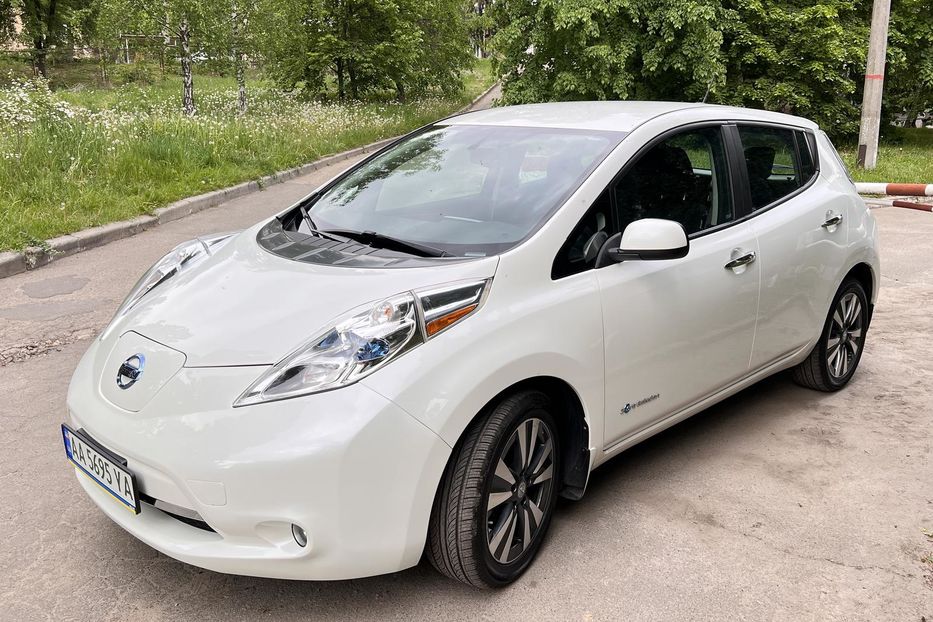 Продам Nissan Leaf SV 2015 года в Киеве