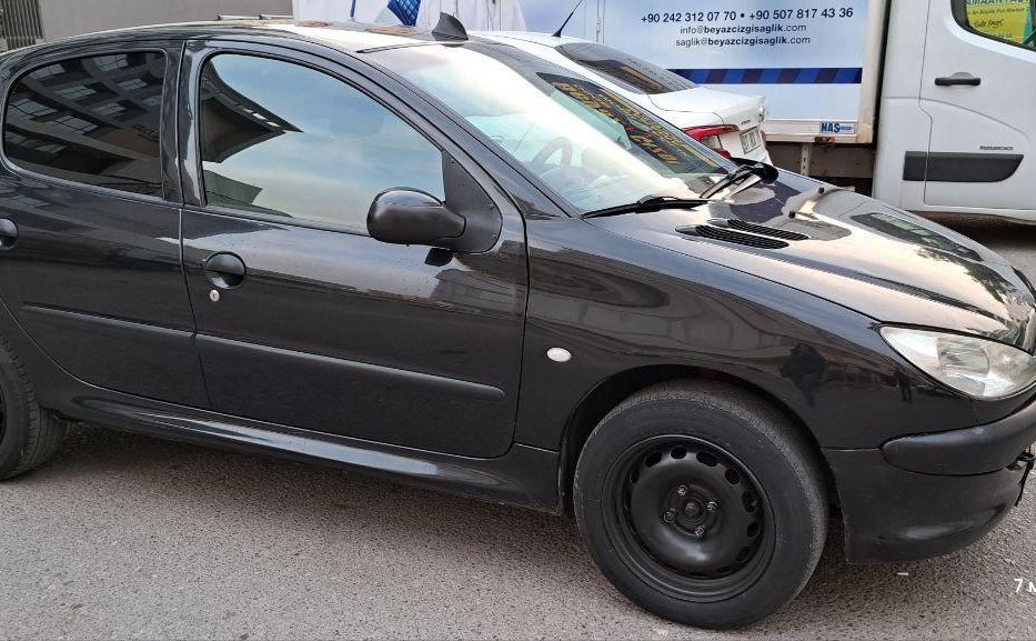 Продам Peugeot 206 2006 года в Одессе